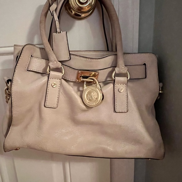 Medium size ivory Michael Kors bag - Picture 3 of 3